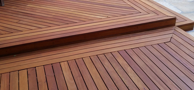 Redwood Decking Material in Porter Ranch, CA